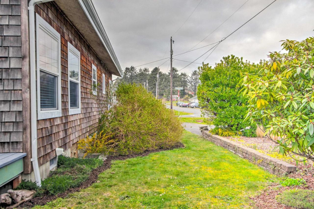 Airy Coastal Escape With Deck - Steps To Beach! باسيفيك بيتش المظهر الخارجي الصورة