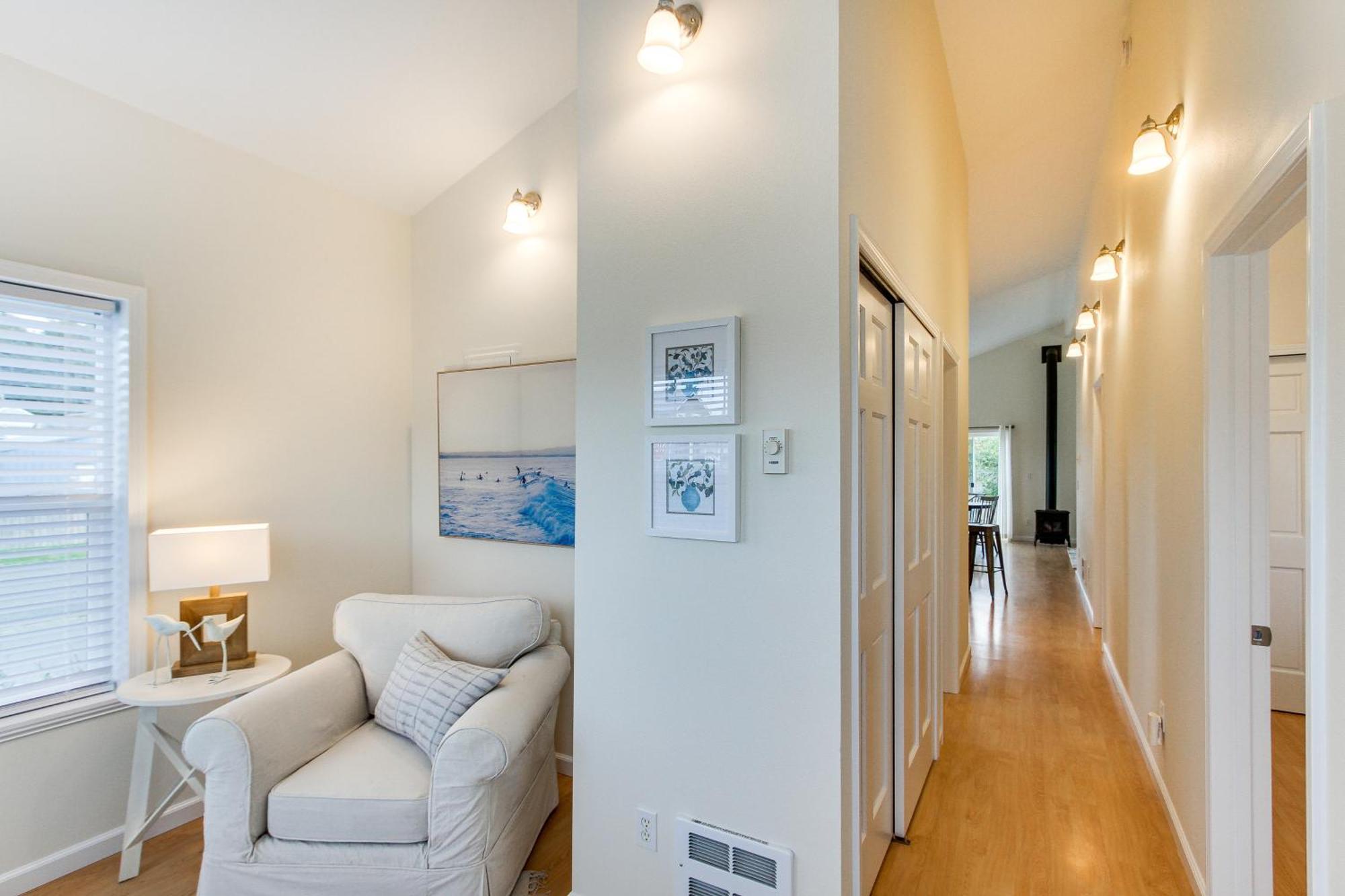 Airy Coastal Escape With Deck - Steps To Beach! باسيفيك بيتش المظهر الخارجي الصورة
